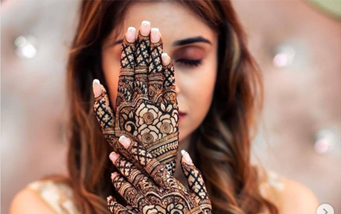 mehndi artists hired by Citi events, banquet halls in Aligarh